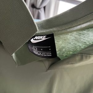 Nike golf shirt